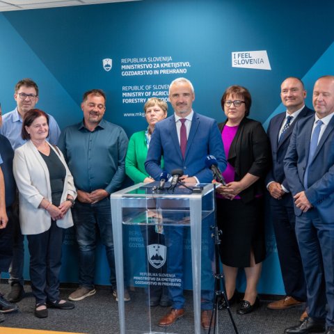 Spoznavni sestanek s predstavniki kmetijskih organizacij; "Naš stil dela bo dialog." photo